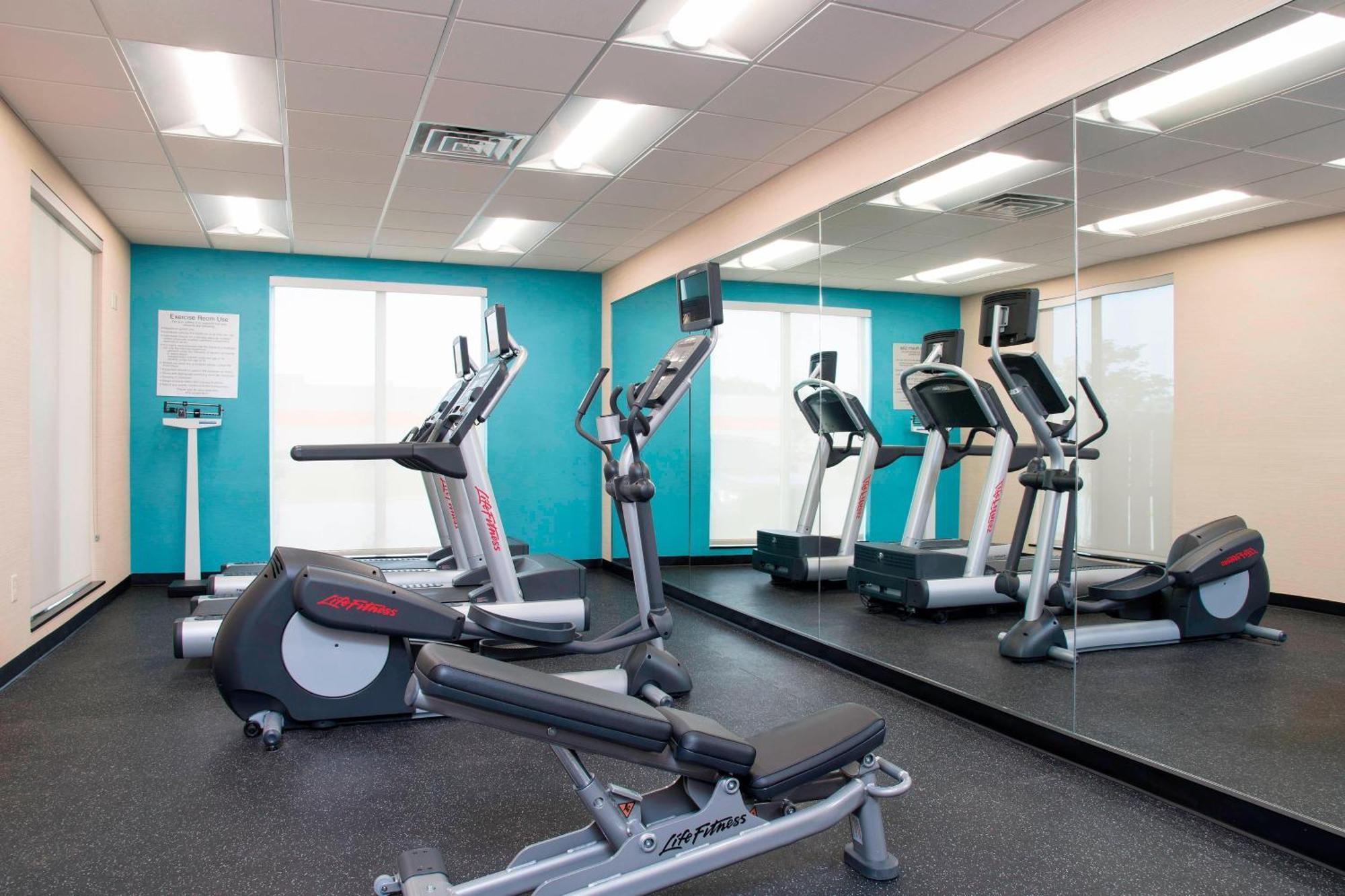 Fairfield Inn & Suites By Marriott Jackson Clinton Extérieur photo