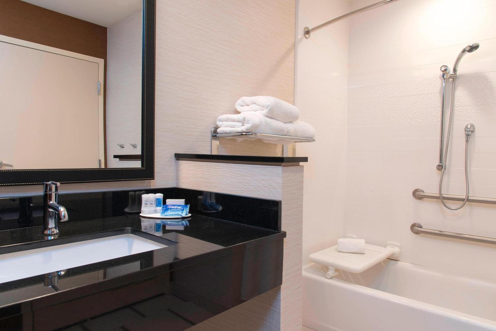 Fairfield Inn & Suites By Marriott Jackson Clinton Extérieur photo